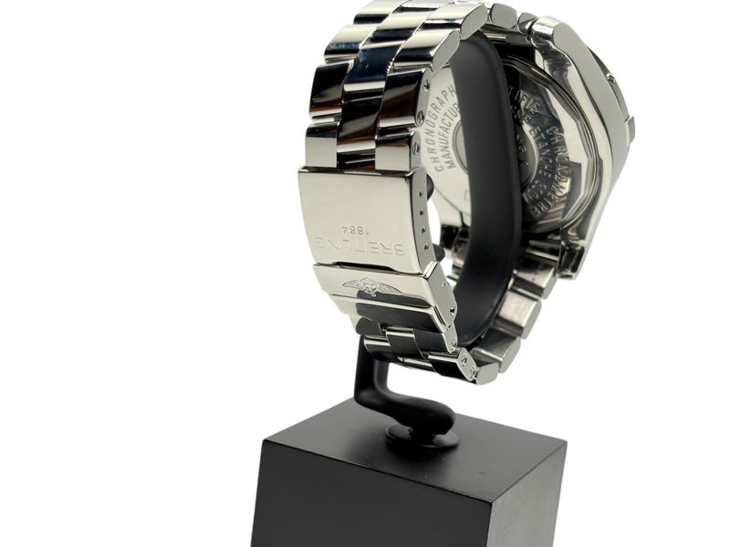 Breitling Avenger Skyland A13380